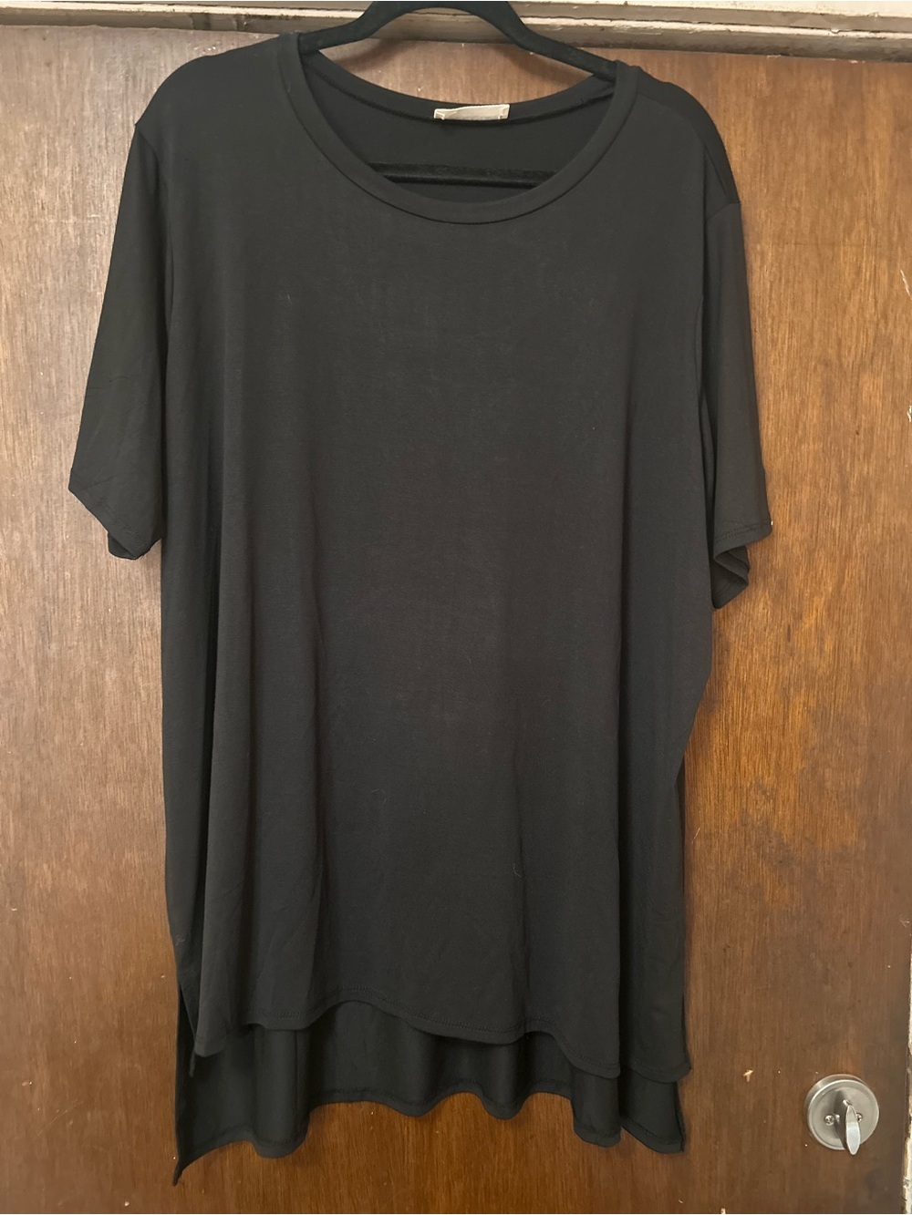 Zenana Outfitters Black Short-Sleeve Crewneck Tee